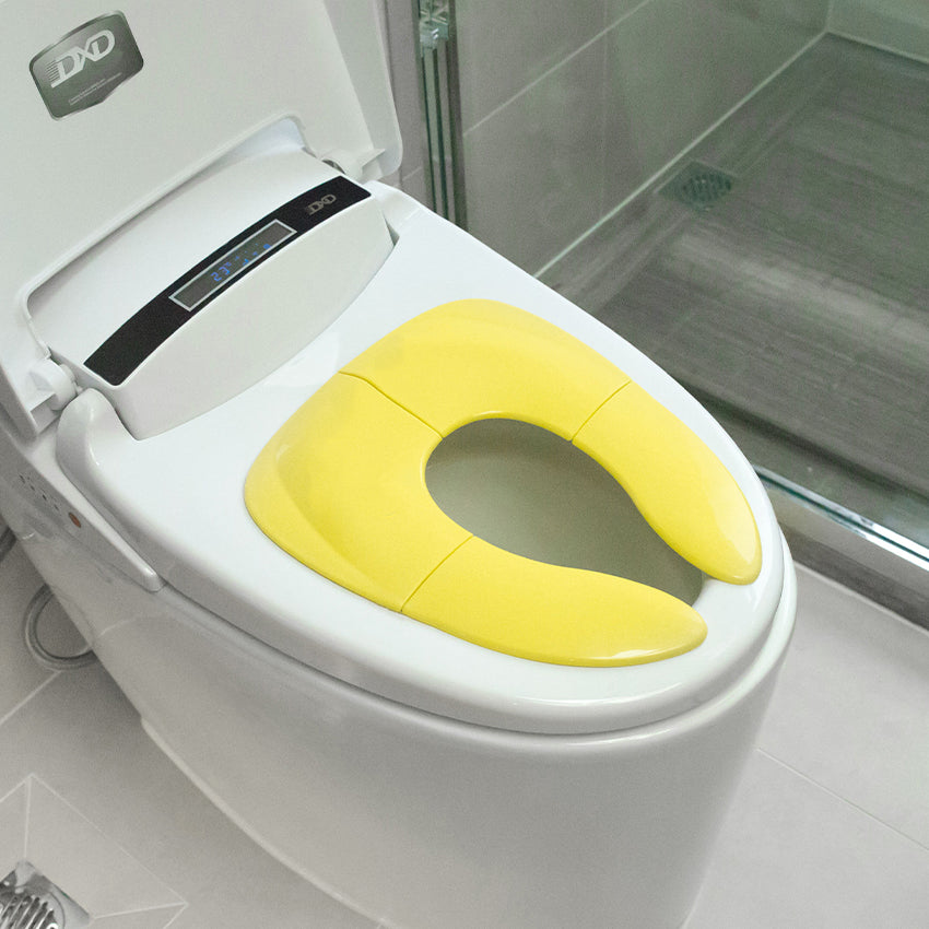 Folding Travel Potty Seat Fits Round & Oval Toilets Non-Slip Suction Cup 35x29cm